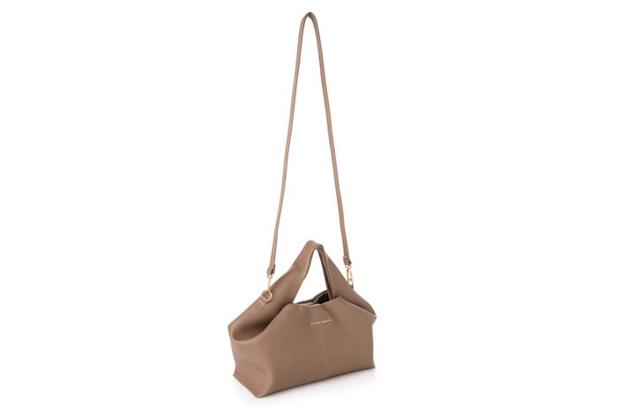 Vince Camuto Bolso Capri de Piel de Polivinilo Color Visón